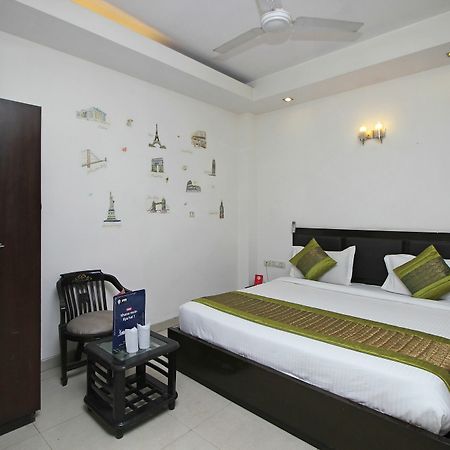 Oyo 9030 Hotel Delhi Airport Plaza 뉴델리 외부 사진
