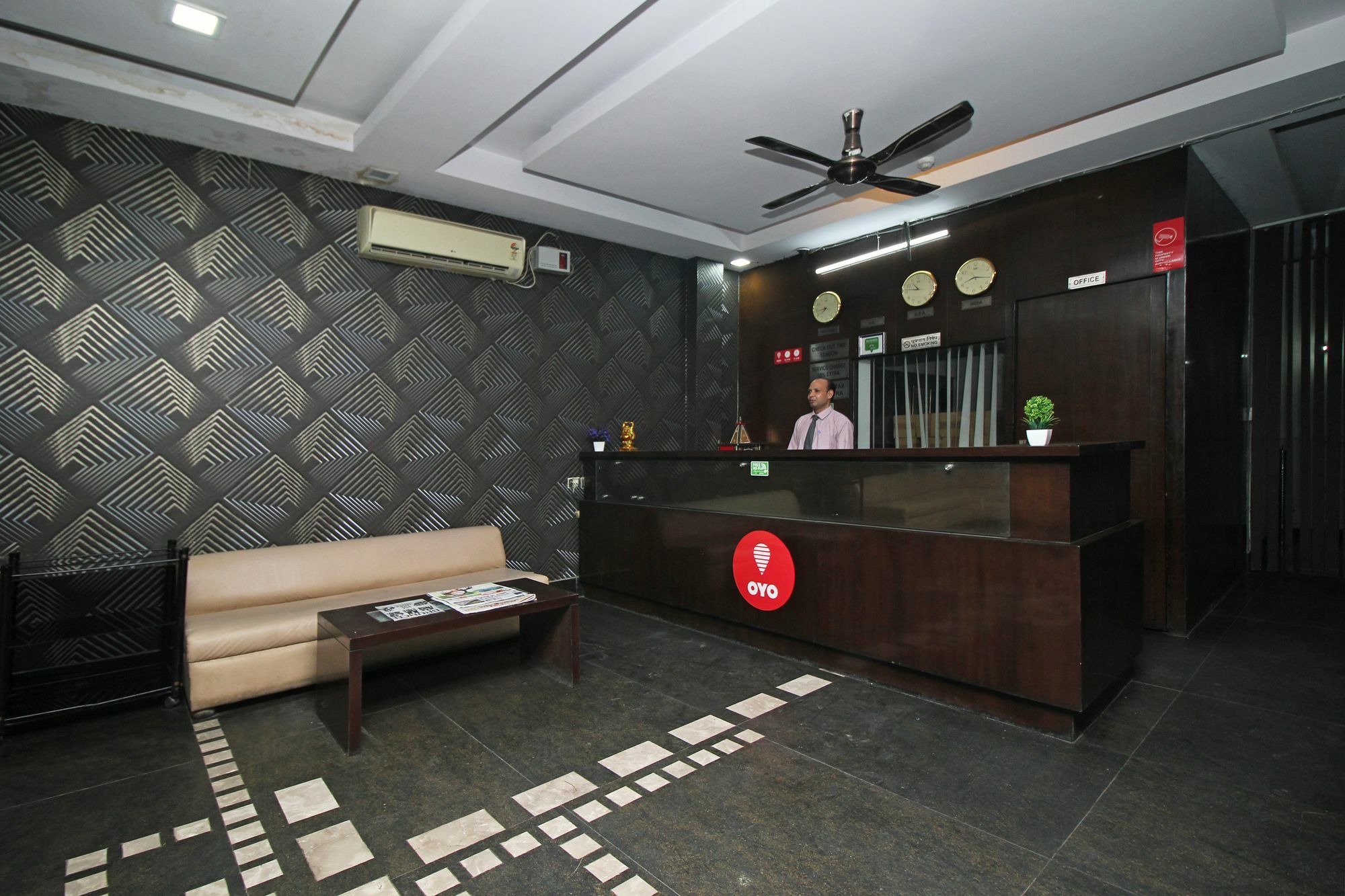 Oyo 9030 Hotel Delhi Airport Plaza 뉴델리 외부 사진