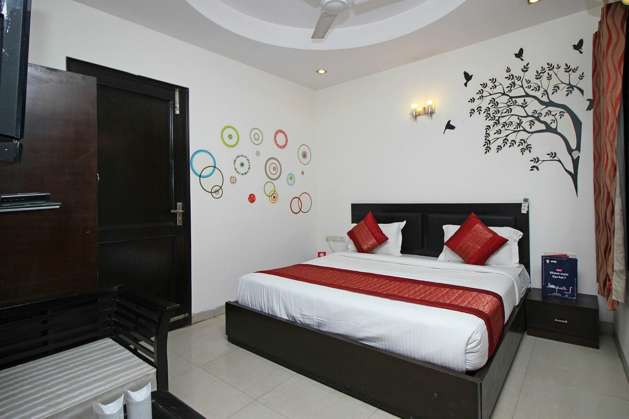 Oyo 9030 Hotel Delhi Airport Plaza 뉴델리 외부 사진