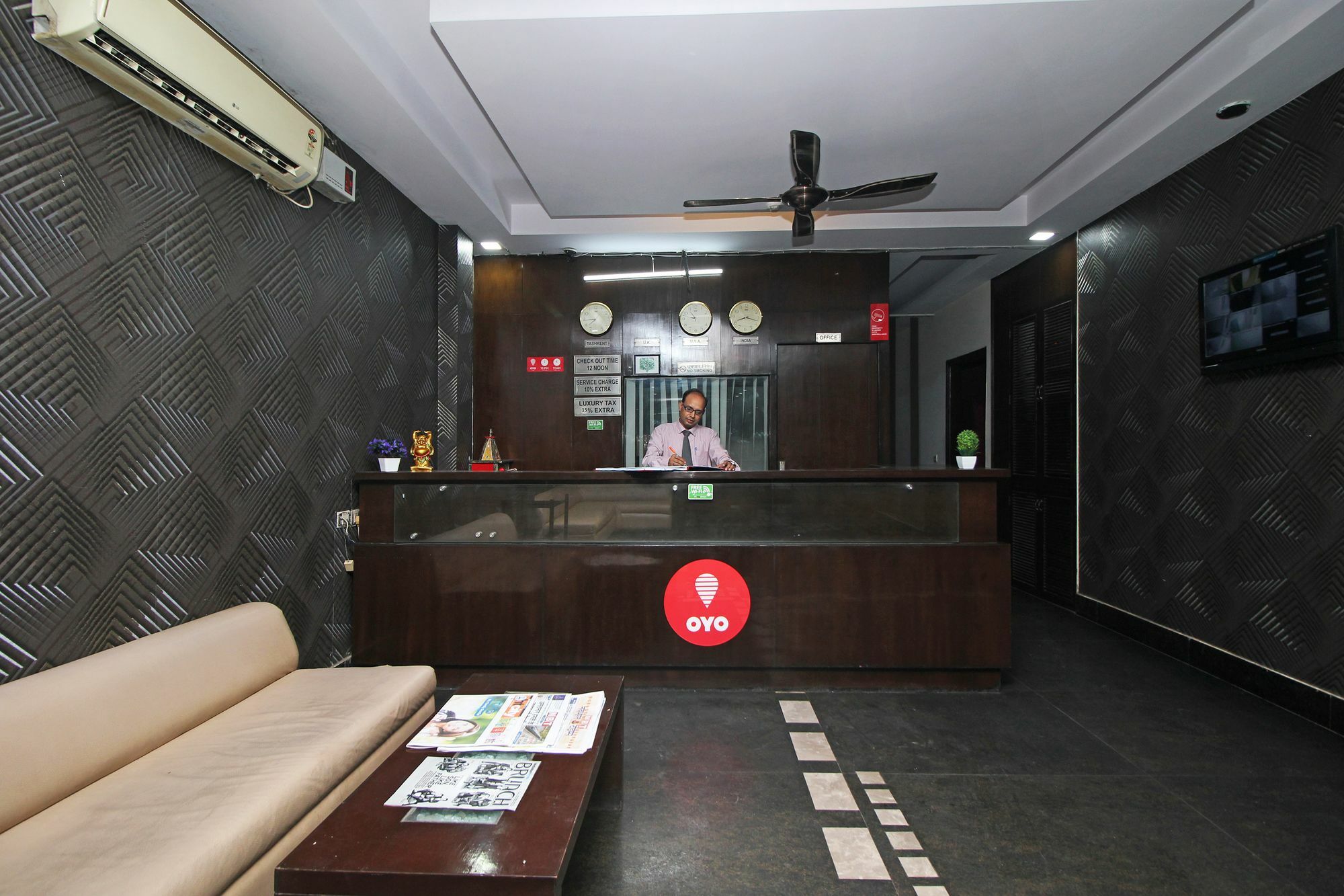 Oyo 9030 Hotel Delhi Airport Plaza 뉴델리 외부 사진